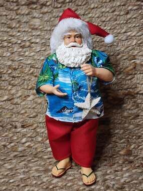 Santa's Workshop 10. 5" Christmas Beach Santa Hawaiian Shirt Coastal Starfish